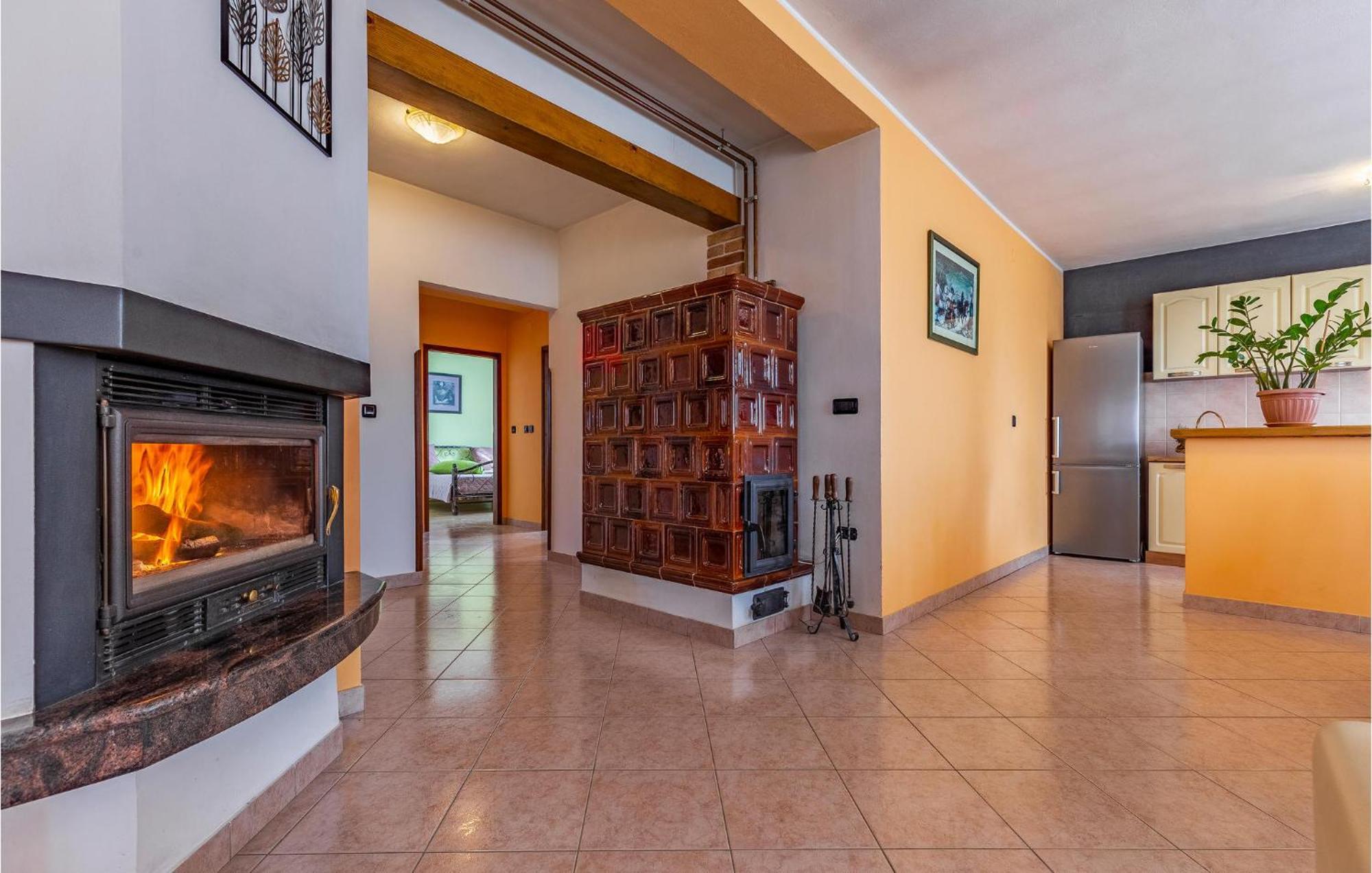 Lovely Home In Sisan With Outdoor Swimming Pool Eksteriør bilde
