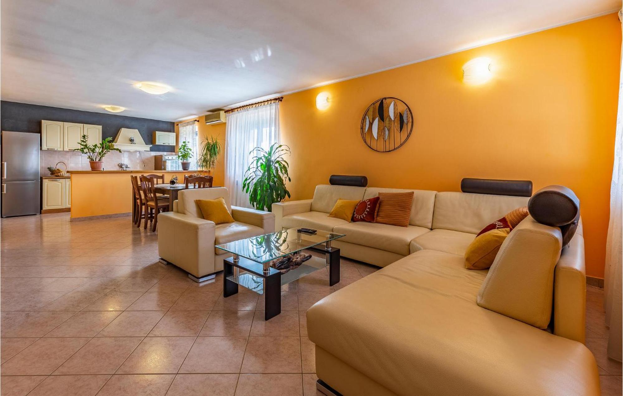 Lovely Home In Sisan With Outdoor Swimming Pool Eksteriør bilde