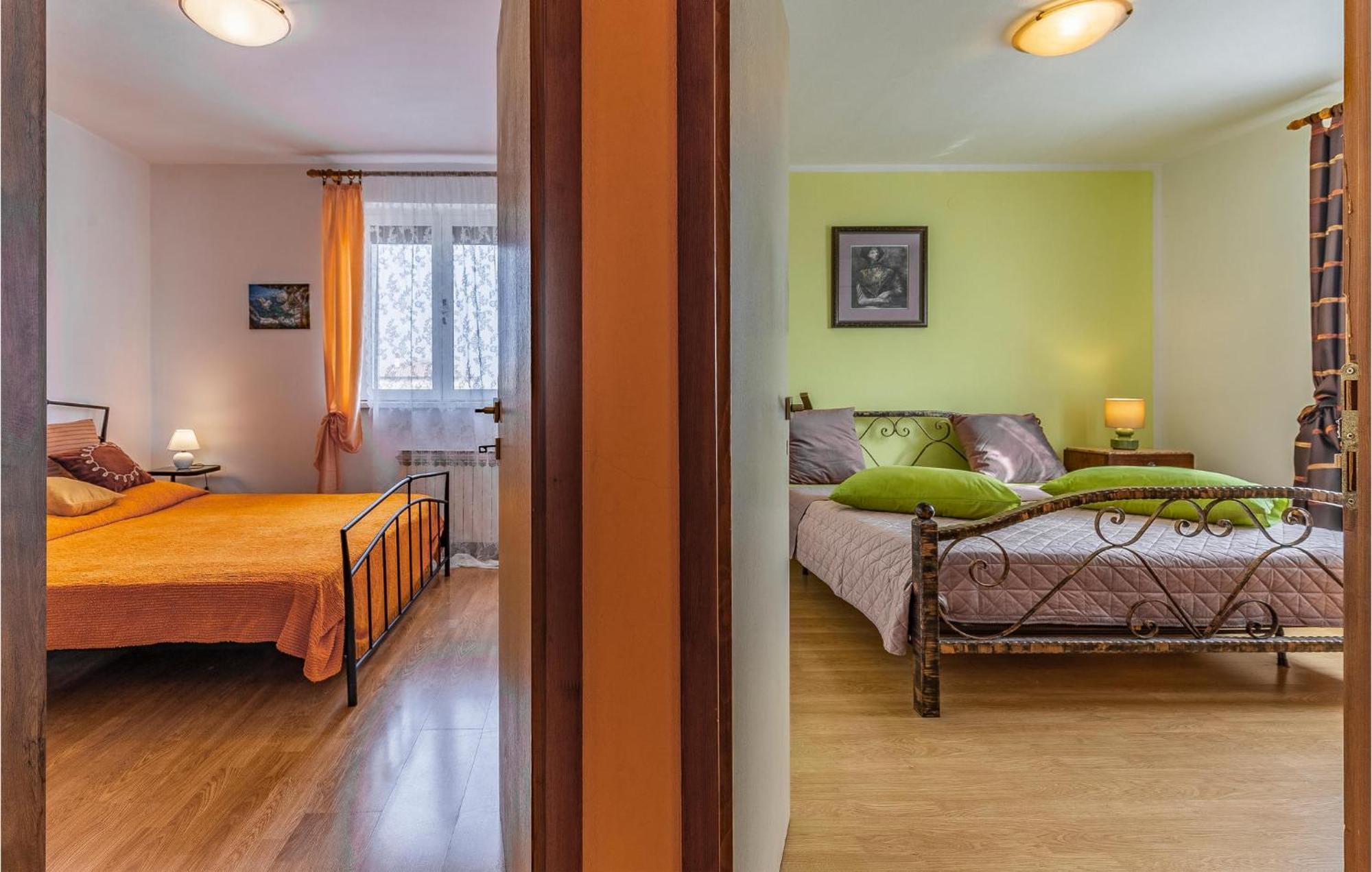 Lovely Home In Sisan With Outdoor Swimming Pool Eksteriør bilde