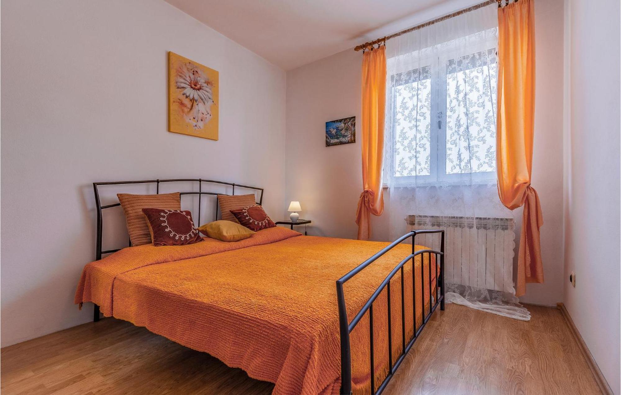 Lovely Home In Sisan With Outdoor Swimming Pool Eksteriør bilde