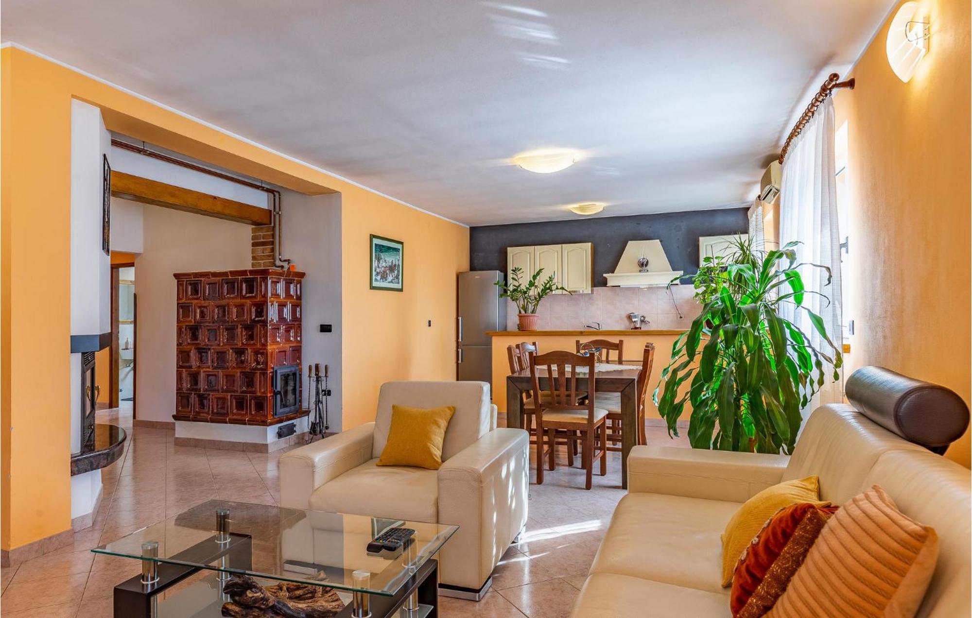 Lovely Home In Sisan With Outdoor Swimming Pool Eksteriør bilde